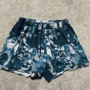 Lululemon men running short